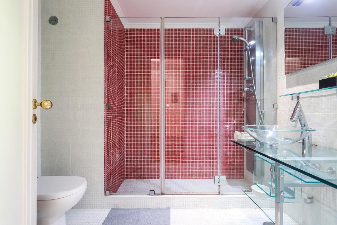 Vita Portucale ! Modern Apartment With Garage ลิสบอน ภายนอก รูปภาพ