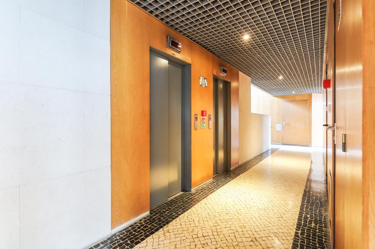Vita Portucale ! Modern Apartment With Garage ลิสบอน ภายนอก รูปภาพ